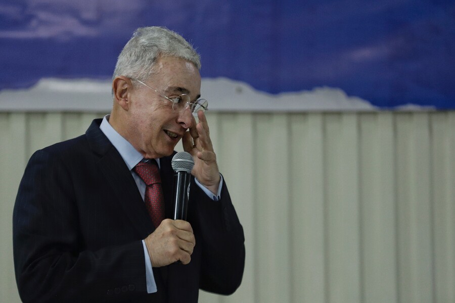 Los alegatos de Álvaro Uribe en su defensa: mencionó a Germán Vargas Lleras, Juan Manuel Santos y responsabilizó a la Corte de verificar sus pruebas