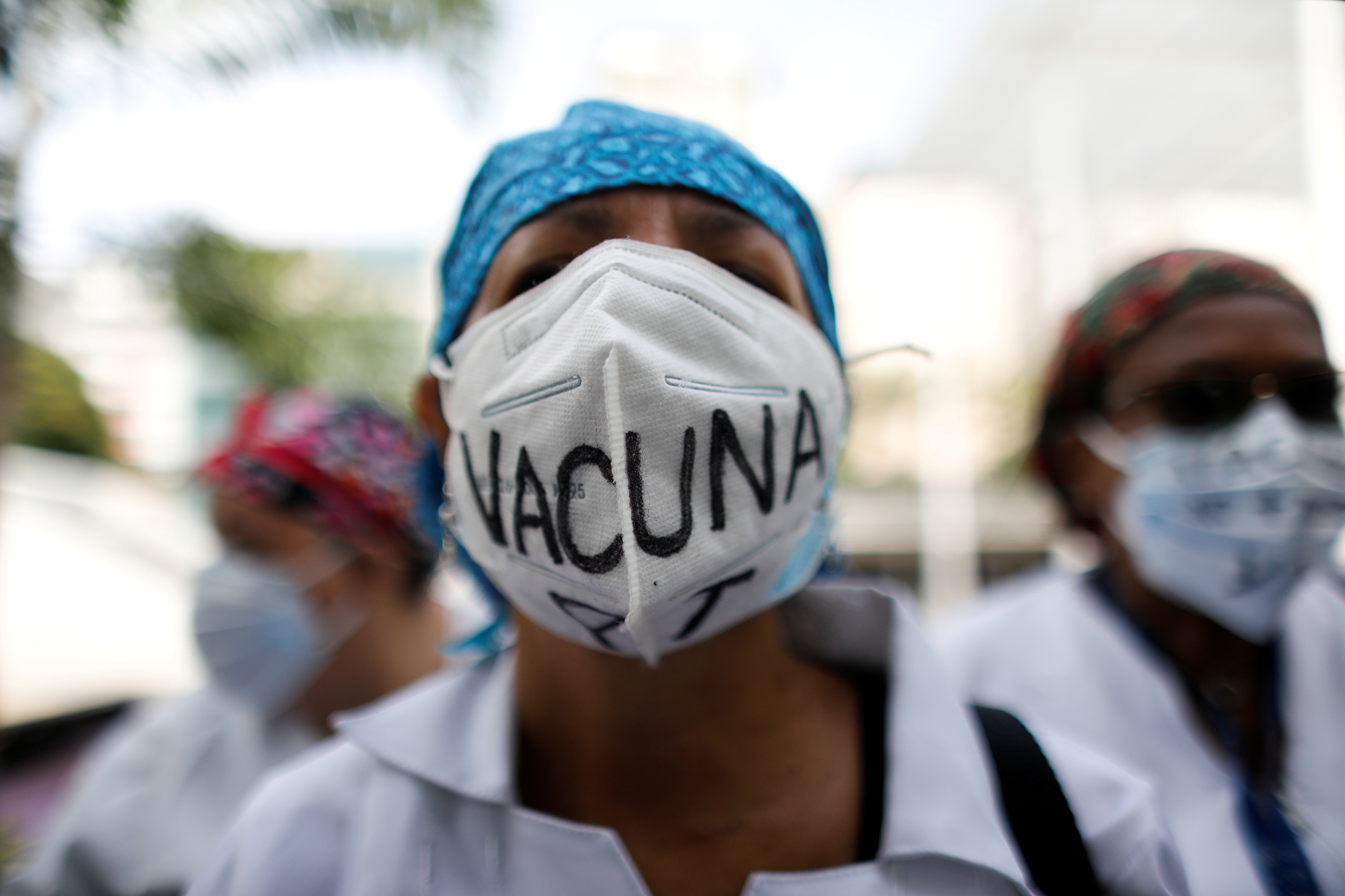 Una marcha pidiendo vacunas en Venezuela (REUTERS/Leonardo Fernández Viloria)