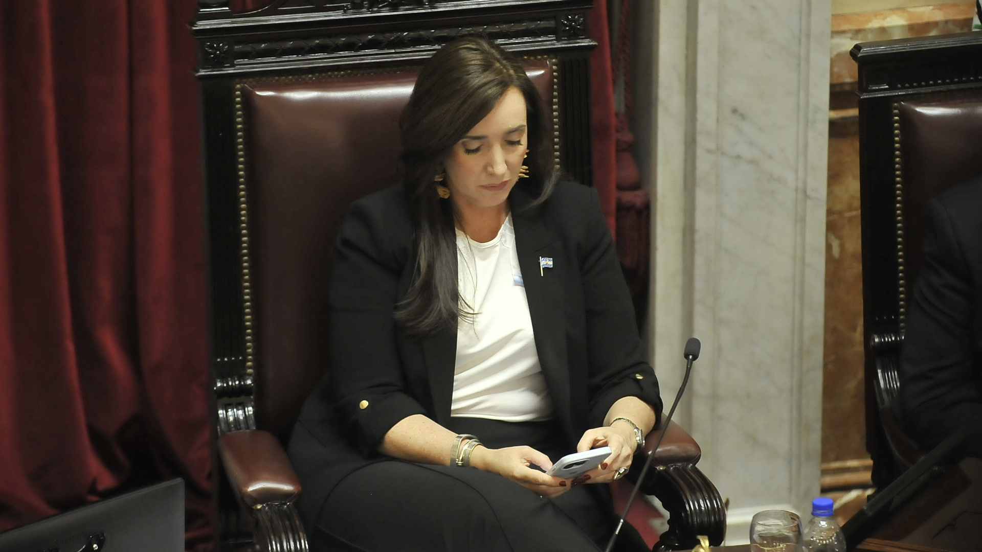 Video: una avioneta se accidentó cuando aterrizaba durante un evento aeronáutico en Chubut