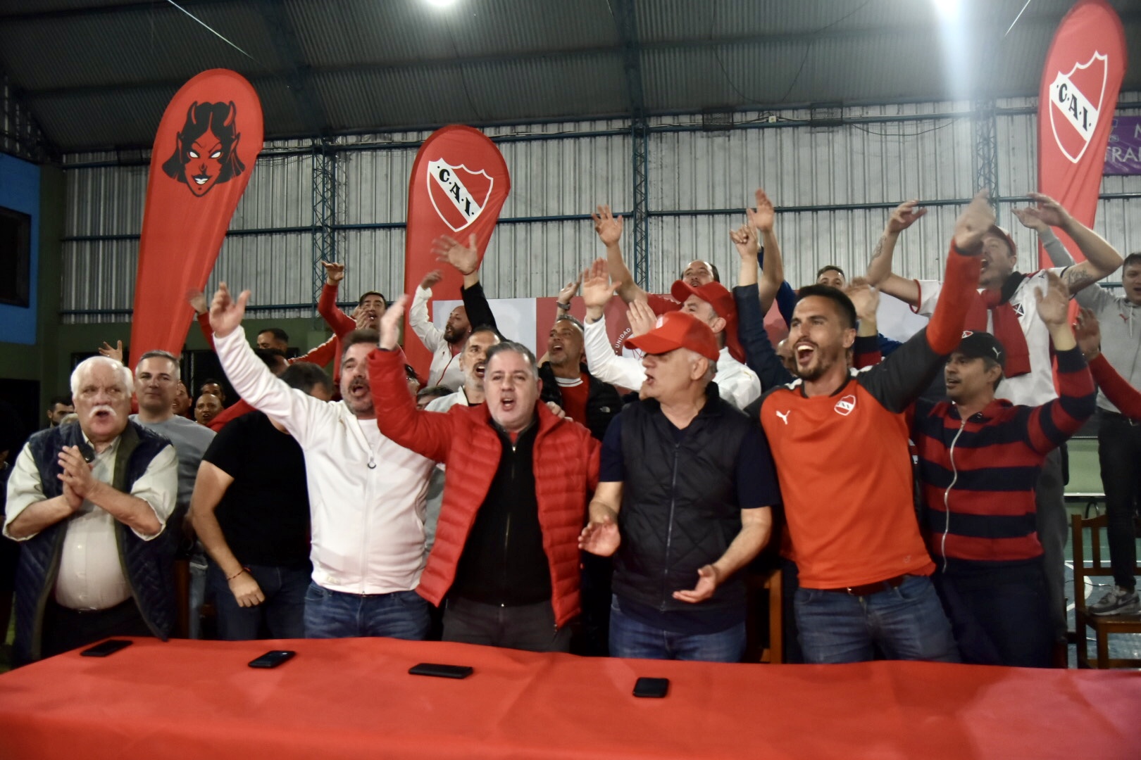 Ritondo, Doman, Grindetti y Marcono, en los festejos (Crédito: Ariel Torres)