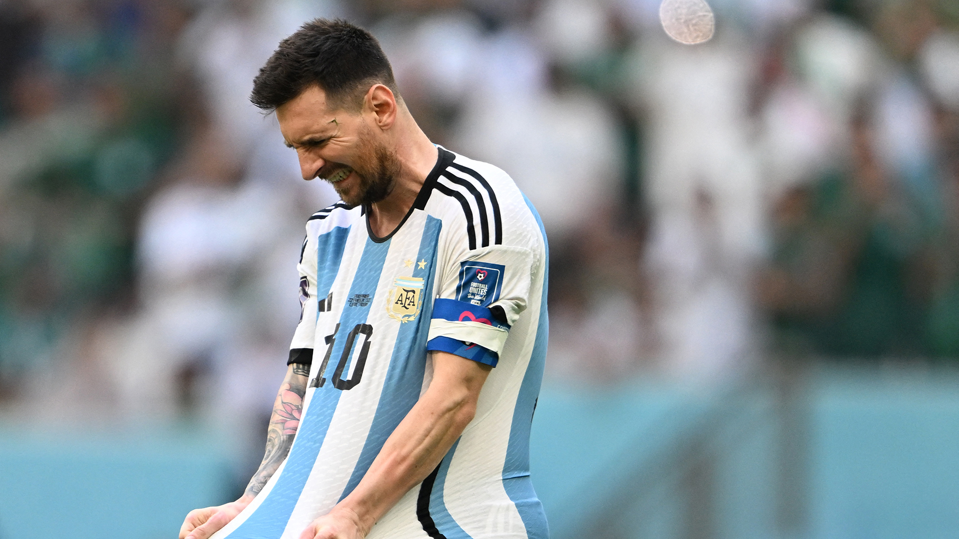 La impotencia de Lionel Messi en la derrota de Argentina ante Arabia Saudita (Foto: AFP)