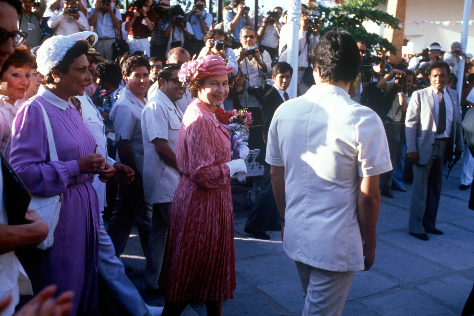 Reina Isabel II en Puerto Vallarta, México (1983) (Foto: ohn Shelley Collection - Avalon / Getty Images)