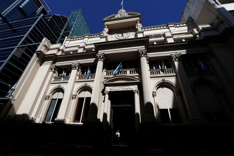 En Qué Gastó El Banco Central Usd 5 000 Millones Más De La Mitad De