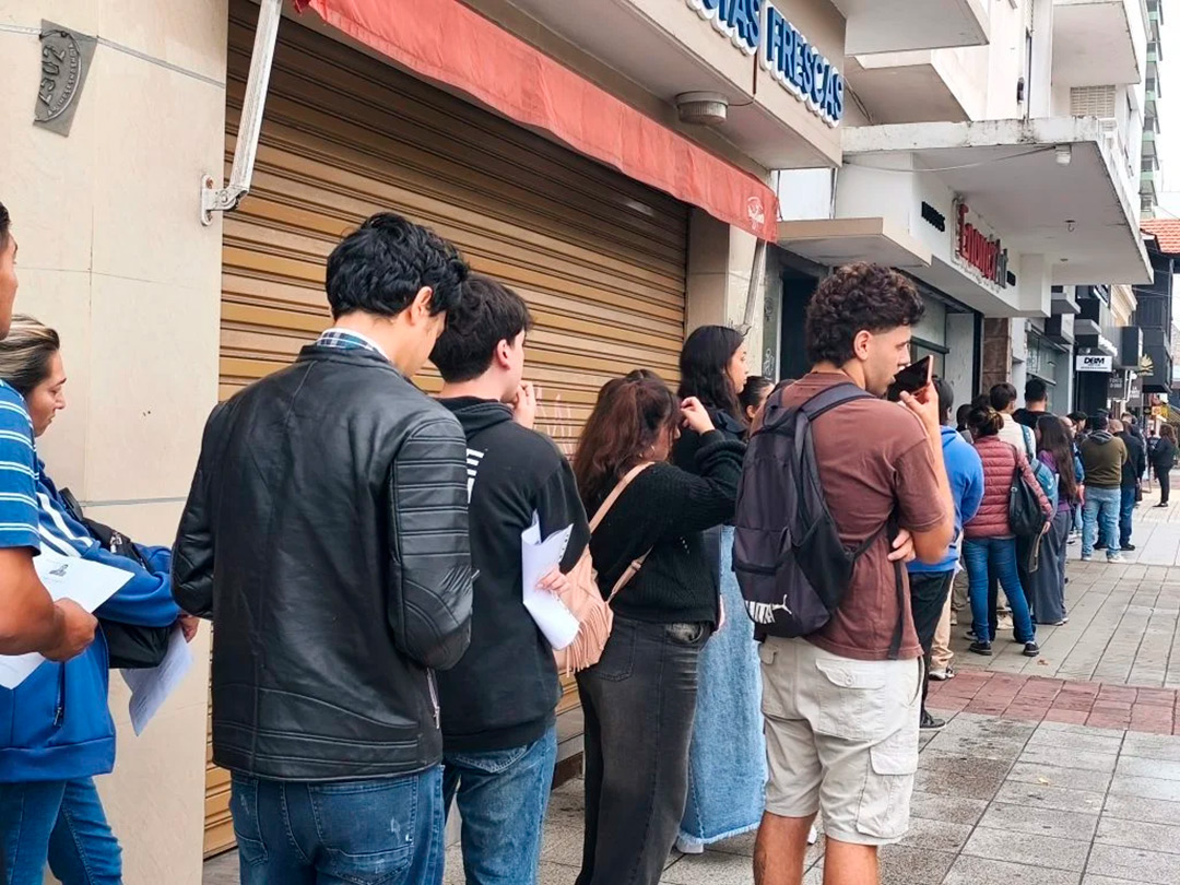 En los &uacute;ltimos dos a&ntilde;os se perdieron m&aacute;s de 300.000 empleos registrados