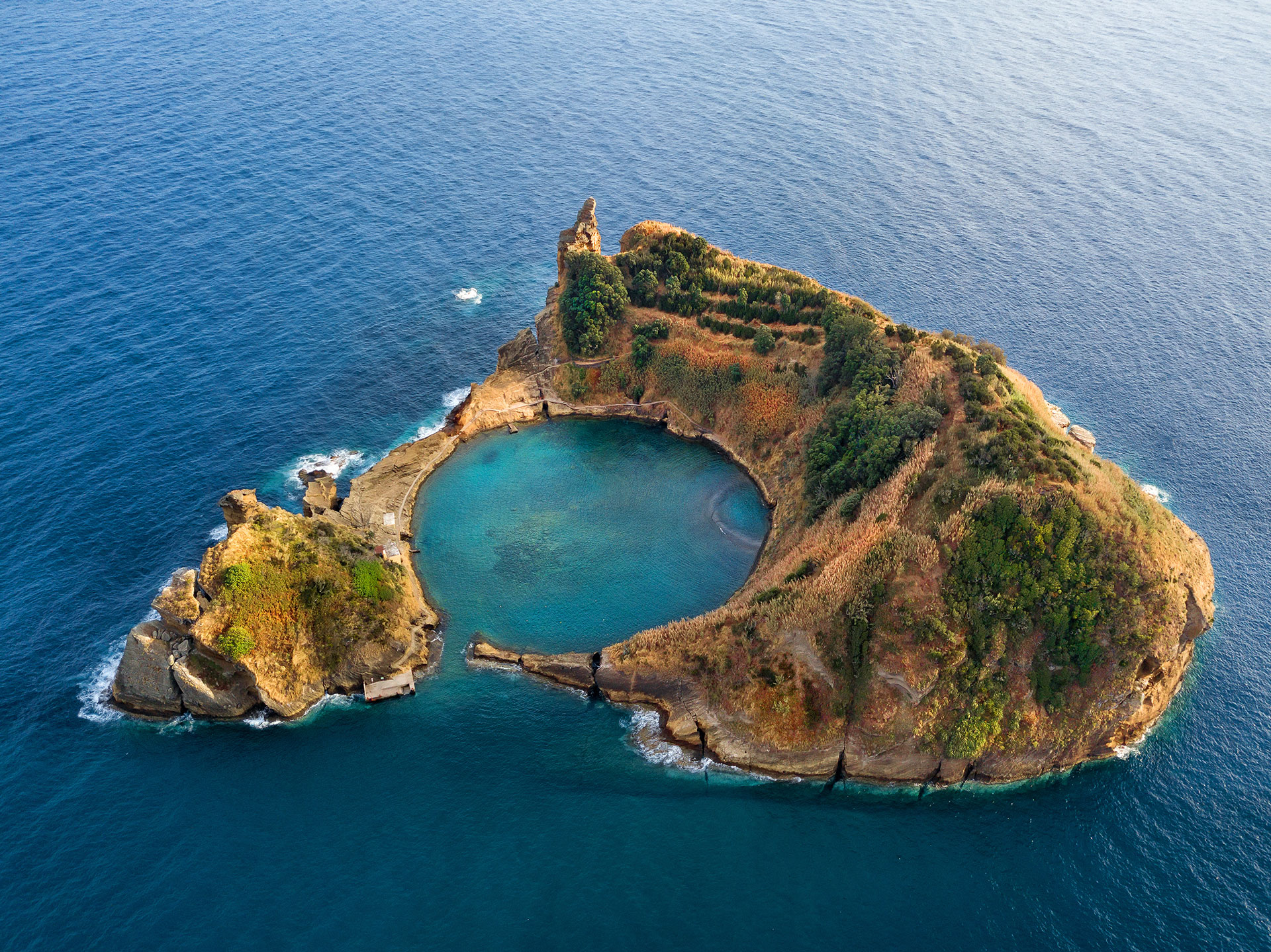 El pequeño paraíso de Las Azores está formado por 9 islas y apuesta por un turismo sustentable, con el menor impacto posible en su paisaje y costumbres (Getty Images)
