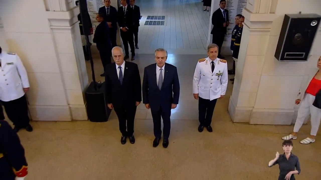 El presidente arribó junto al ministro de Defensa, Jorge Taiana