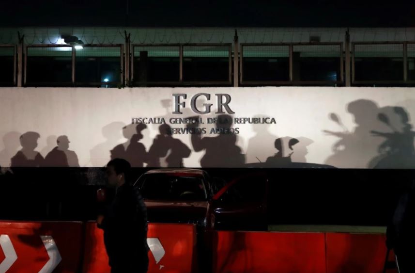 La FGR arremetió contra el juez del caso (Foto: Reuters)