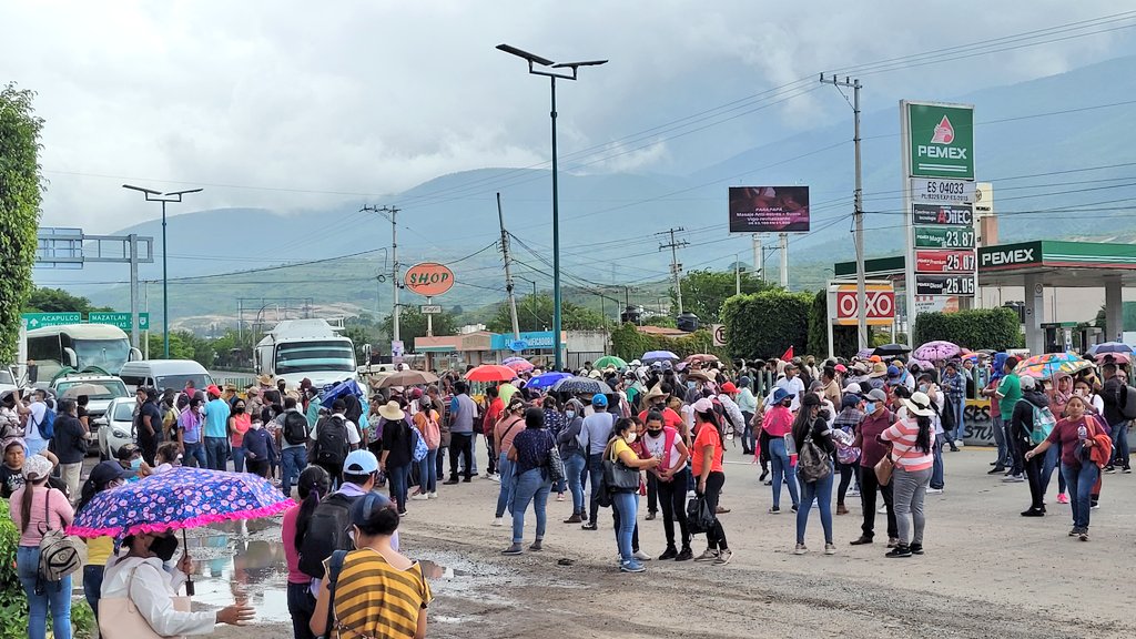 El bloqueo duró aproximadamente cuatro horas (Foto: Twitter/ @ReporTorres)