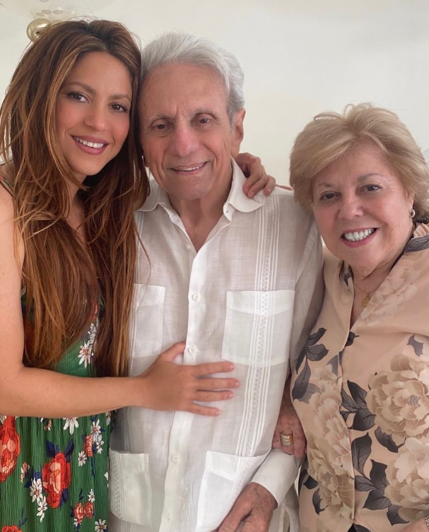 Shakira estuvo visitando a su padre en Colombia, que está en delicado estado de salud, pero goza de estabilidad. / Foto: Instagram @shakira