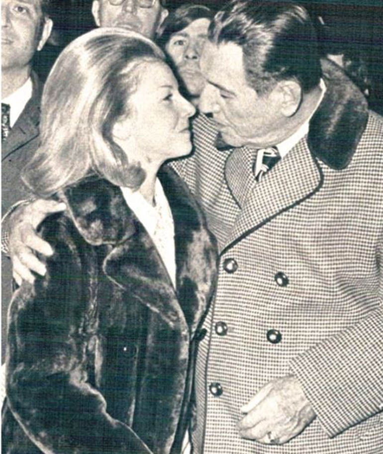 María Estela Martínez de Perón, junto al líder, en 1972