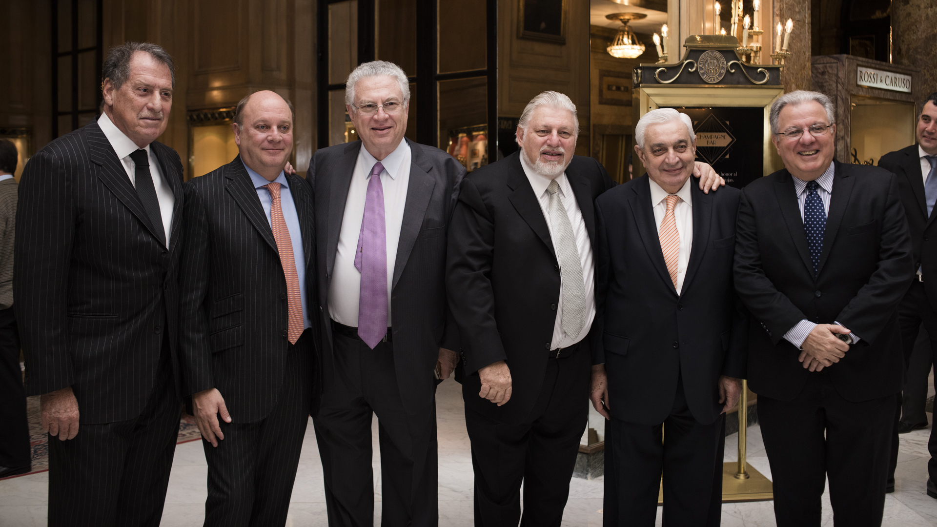 En un encuentro con otros empresarios organizado por el CICyP, junto Martín Cabrales, Daniel y Adrián Werthein, y Adelmo Gabbi (Adrián Escandar)