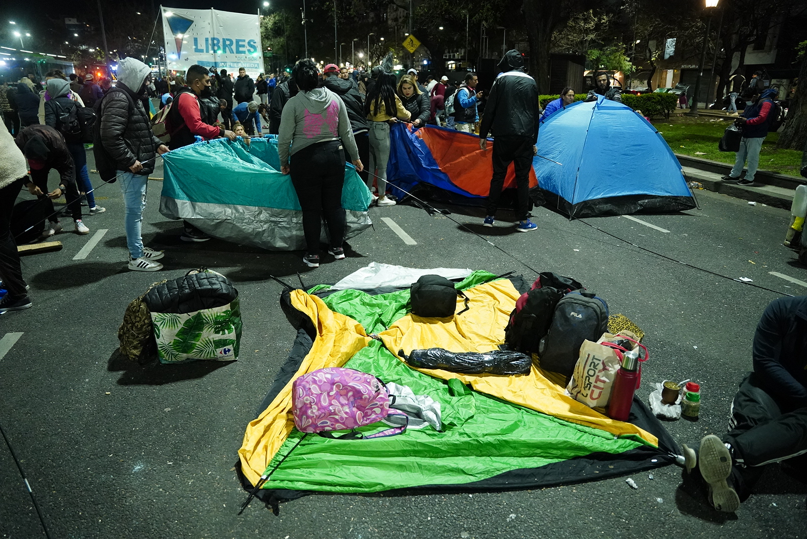 Los manifestantes se quedarán otra noche en el lugar (Franco Fafasuli)