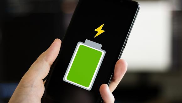 La batería de un smartphone se deteriora con el paso del tiempo. (foto: DEPOR)