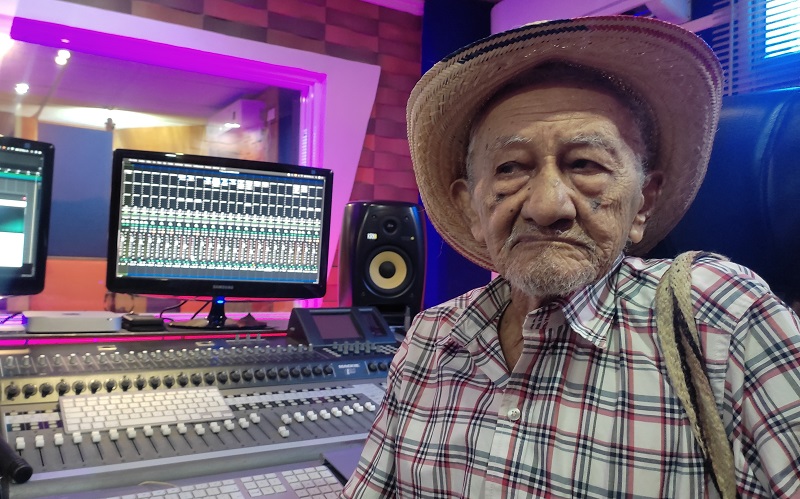 Con 90 años, Candelario Zuleta (perteneciente a la dinastía de los Zuleta) buscará convertirse en el rey de la canción inédita en el Festival de la Leyenda Vallenata (Juan Rincón Vanegas/Fundación Festival Vallenato del Magdalena Medio)