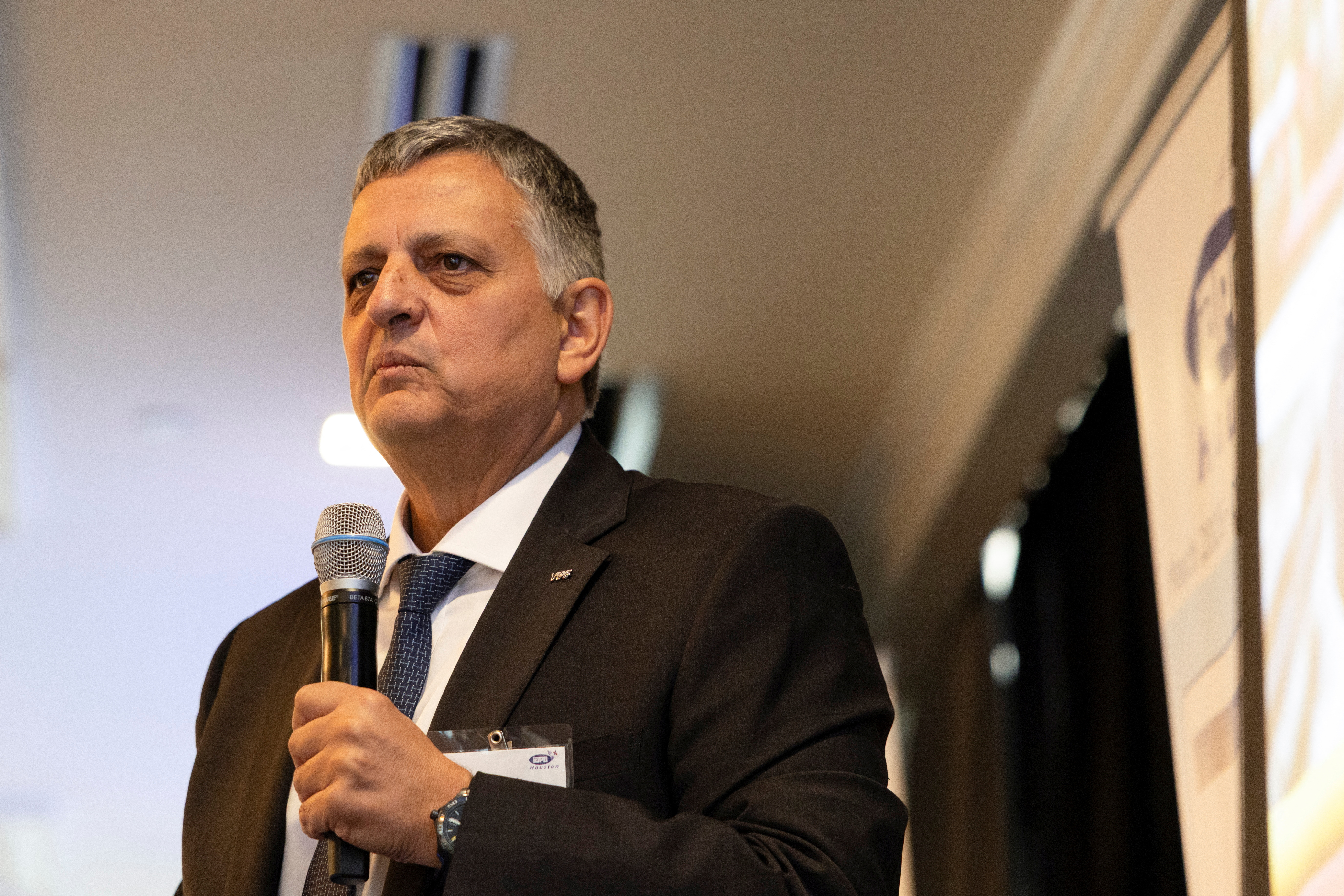 La UE prohibió el sobrevuelo del espacio aéreo iraní hasta marzo en medio de la tensión entre Teherán y Estados Unidos