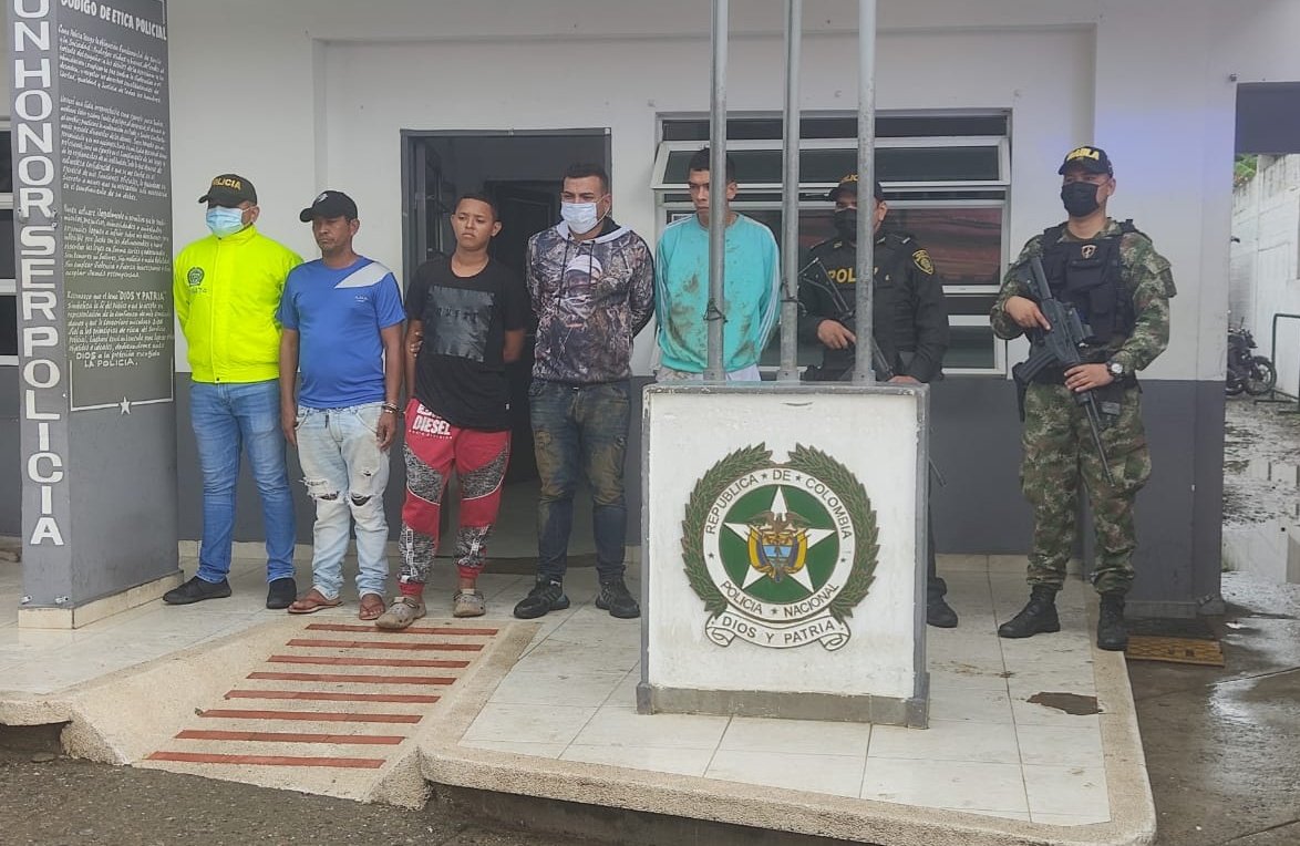 Ejército Capturó A 25 Integrantes Del Clan Del Golfo En Antioquia Infobae