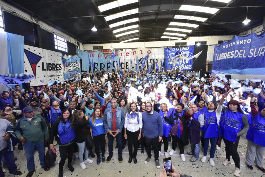 Movimientos sociales oficialistas y piqueteros refuerzan la estrategia electoral en Provincia de Buenos Aires