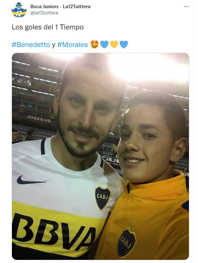 Benedetto And Morales, When Young Was About To Catch The Ball.  In Mendoza He Shared The Attack