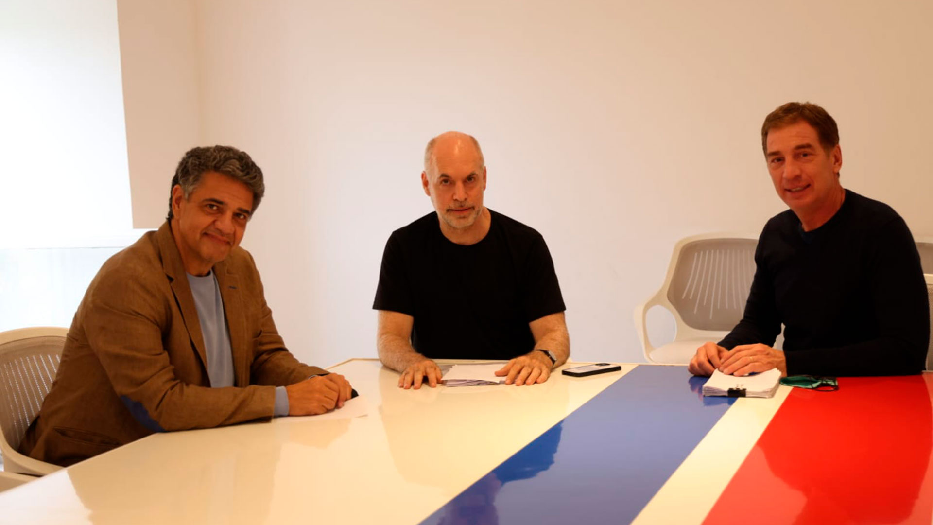 Horacio Rodríguez Larreta, Diego Santilli y Jorge Macri, en la primera reunión del armado político larretista para 2023