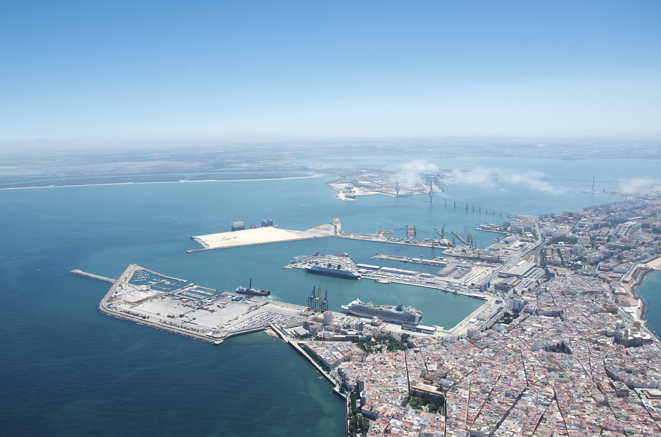 24/07/2018 Puerto de Cádiz
POLITICA ESPAÑA EUROPA ANDALUCÍA
AUTORIDAD PORTUARIA