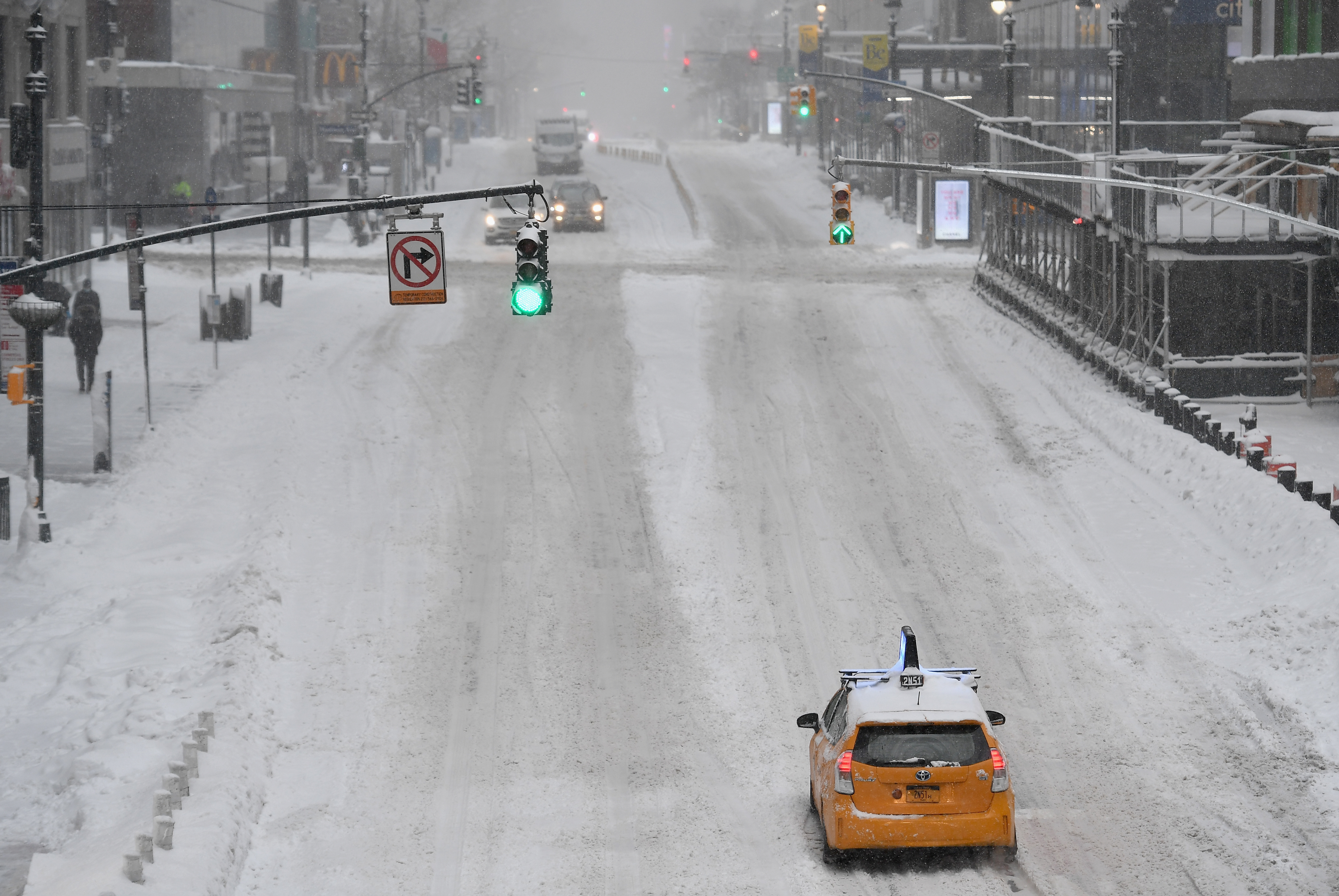 Un taxi por el centro de Manhattan (Angela Weiss / AFP)