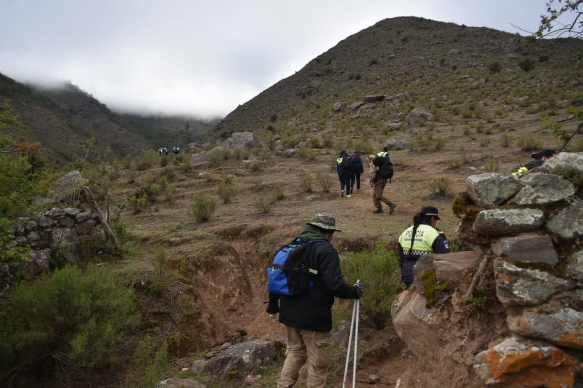 Cómo sigue la búsqueda del docente que lleva más de una semana perdido en un cerro de Tucumán