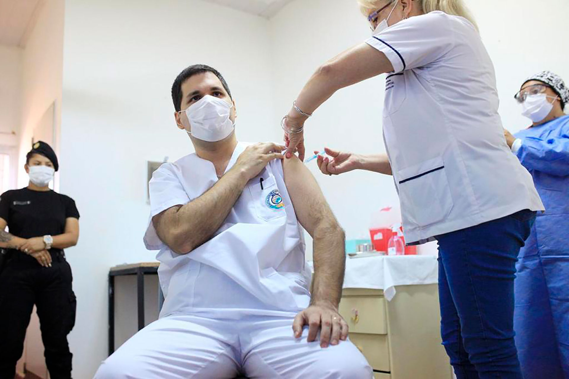 El plan de vacunación contra el COVID-19 en Argentina empezó el 29 de diciembre. Se demoraron las aplicaciones por la escasez de dosis de vacunas/ (Ministerio de Salud de la Nación Argentina)