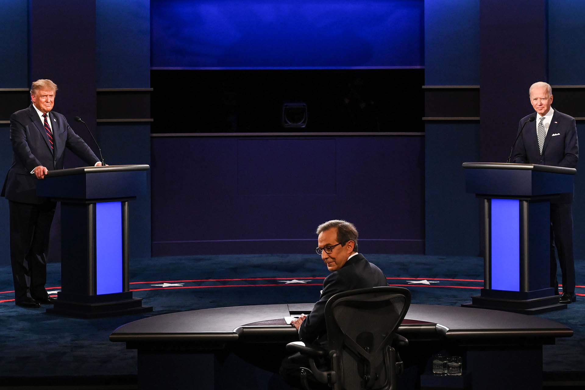 El debate estuvo marcado por las interrupciones y los ataques entre los candidatos 