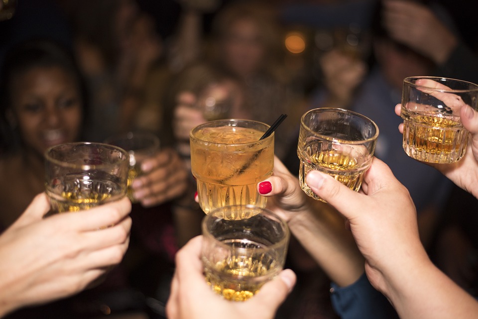 Las fiestas de fin de año propician el aumento de consumo de alcohol