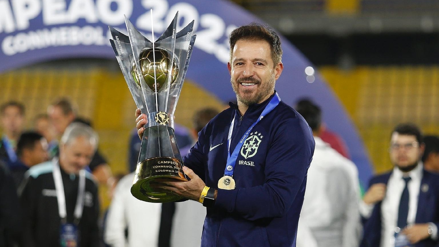 Brasil confirmó a su entrenador interino para los próximos partidos mientras define al sucesor de Tite