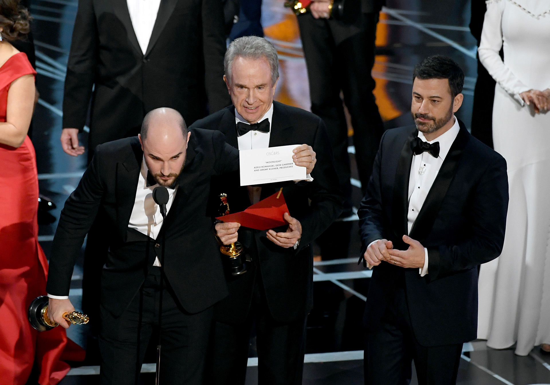 Jordan Horowitz, productor de La la land, ya había comenzado a dar su discurso de agradecimiento cuando Warren Beatty y el host Jimmy Kimmel recibieron la noticia del error (Photo by Kevin Winter/Getty Images)