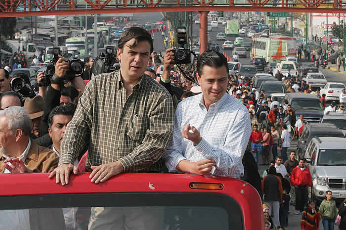 Ebrard junto a Enrique Peña Nieto cuando el primero fue jefe de Gobierno del Distrito Federal y el segundo gobernador del Estado de México (Foto: Especial)