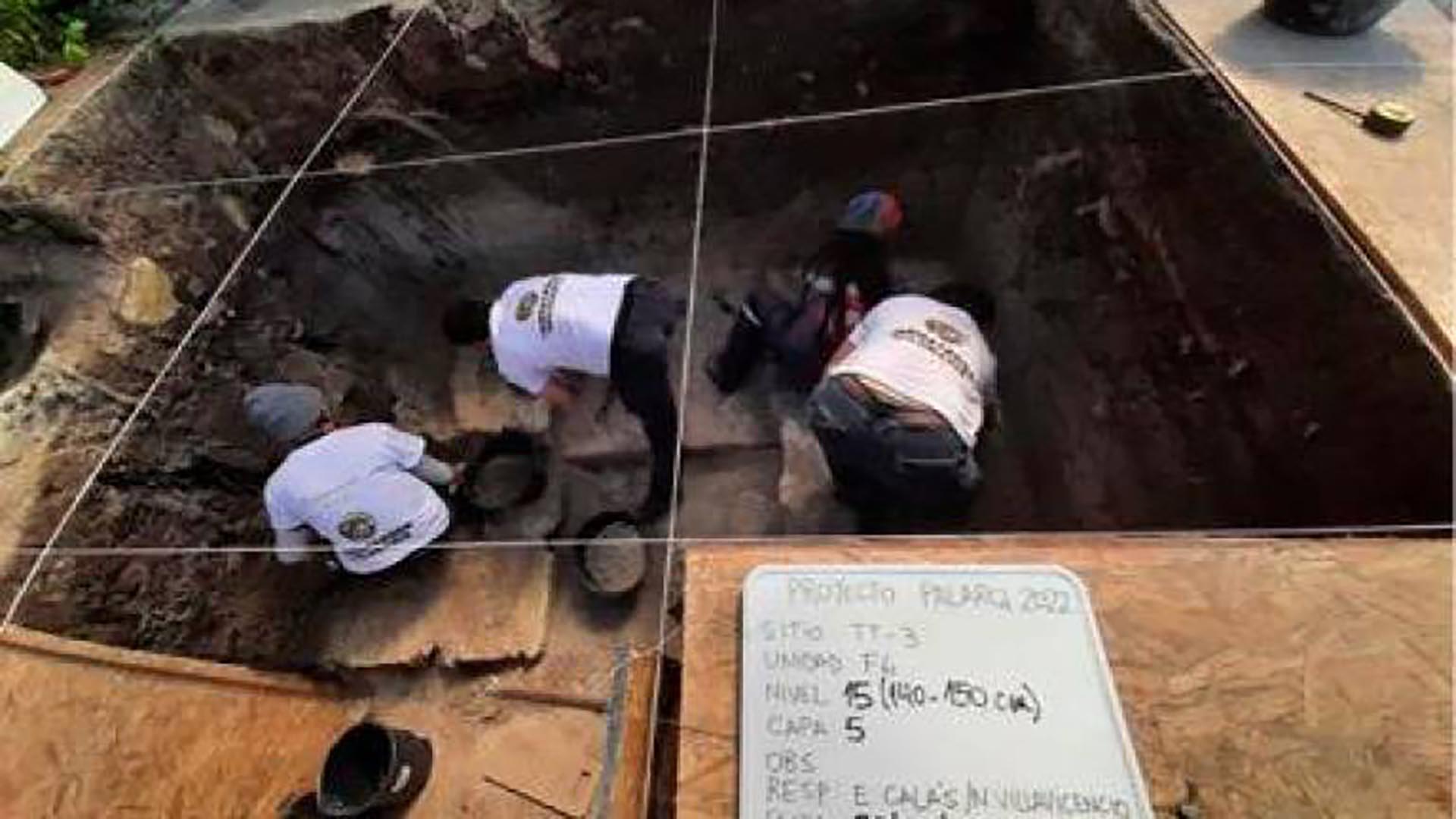 El descubrimiento es fruto de la excavación, que ha contado con la financiación de la Fundación Palarq y que se llevó a cabo entre el 12 y el 26 de septiembre, en el yacimiento de Taguatagua 3, en San Vicente de Tagua (Chile). Crédito: IPHES