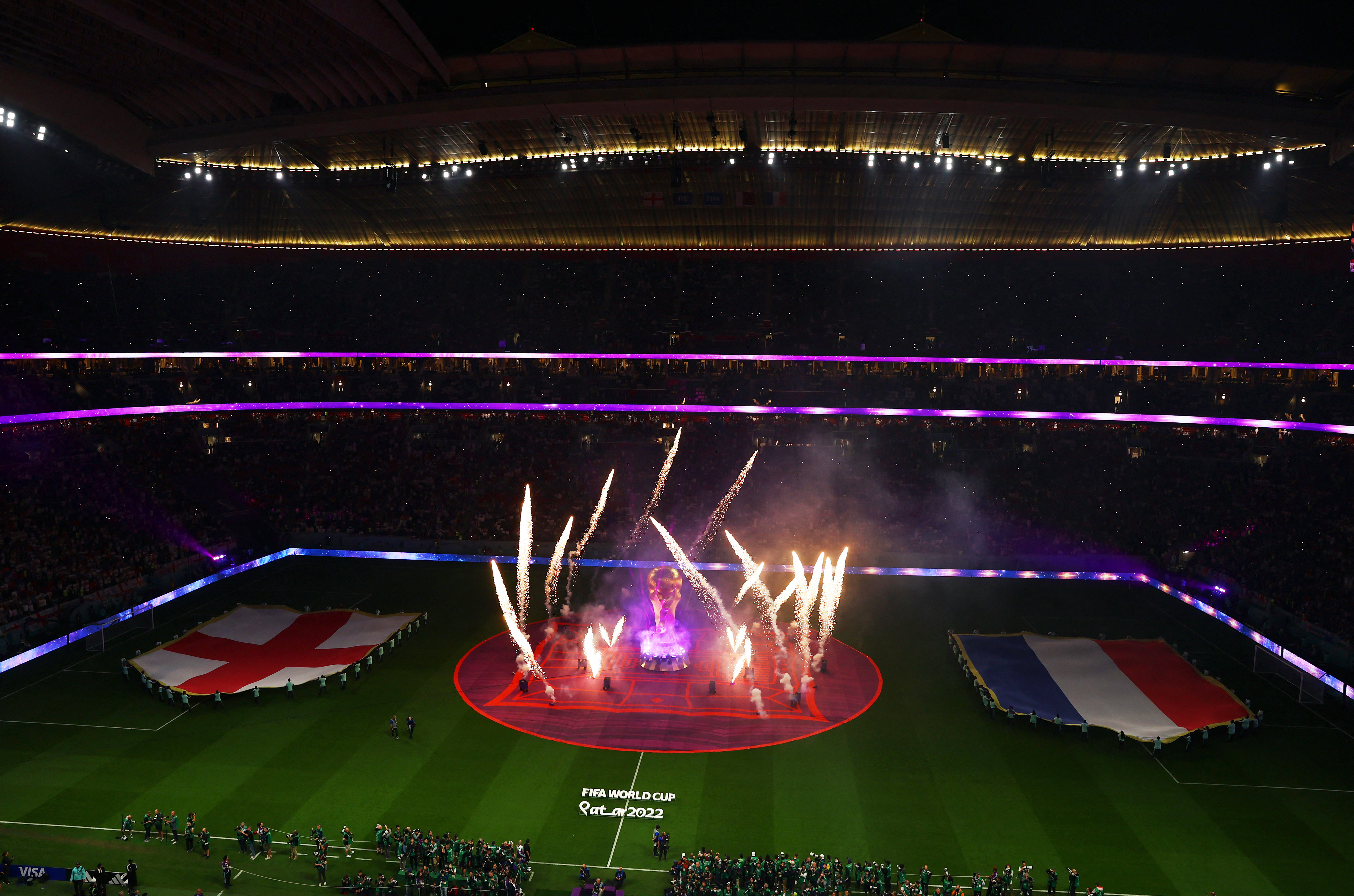 La presentación de los equipos en el partido de cuartos de final del Mundial Qatar 2022 entre Francia e Inglaterra (REUTERS/Lee Smith)