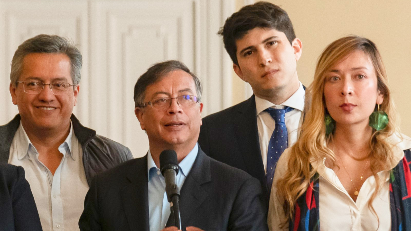 Presidente Gustavo Petro y ponentes de la reforma tributaria anunciaron que se le quitan los impuestos a las pensiones. Foto: Presidencia.