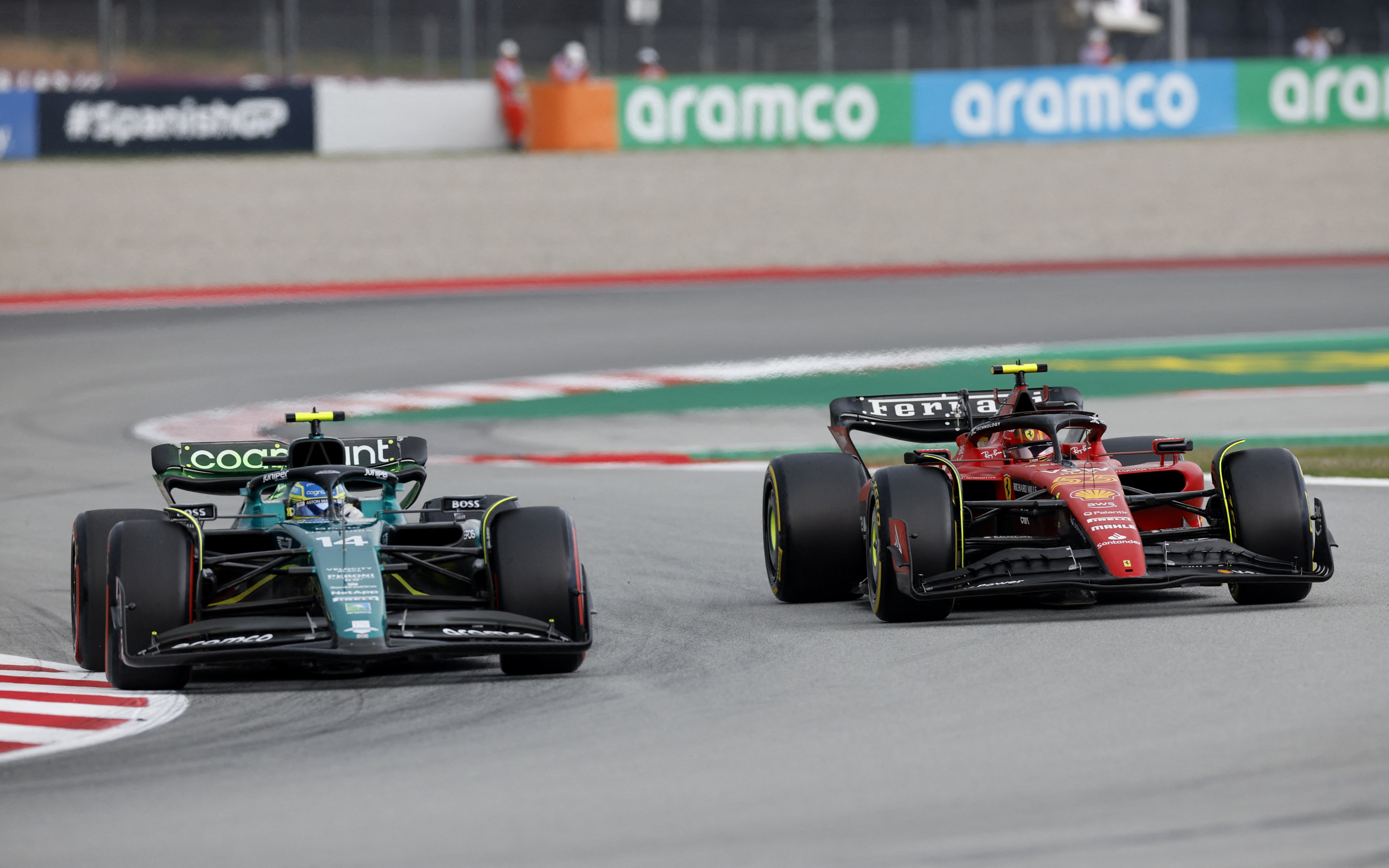 Verstappen domina y se lleva la pole en el GP de España; Sainz saldrá segundo y Alonso noveno