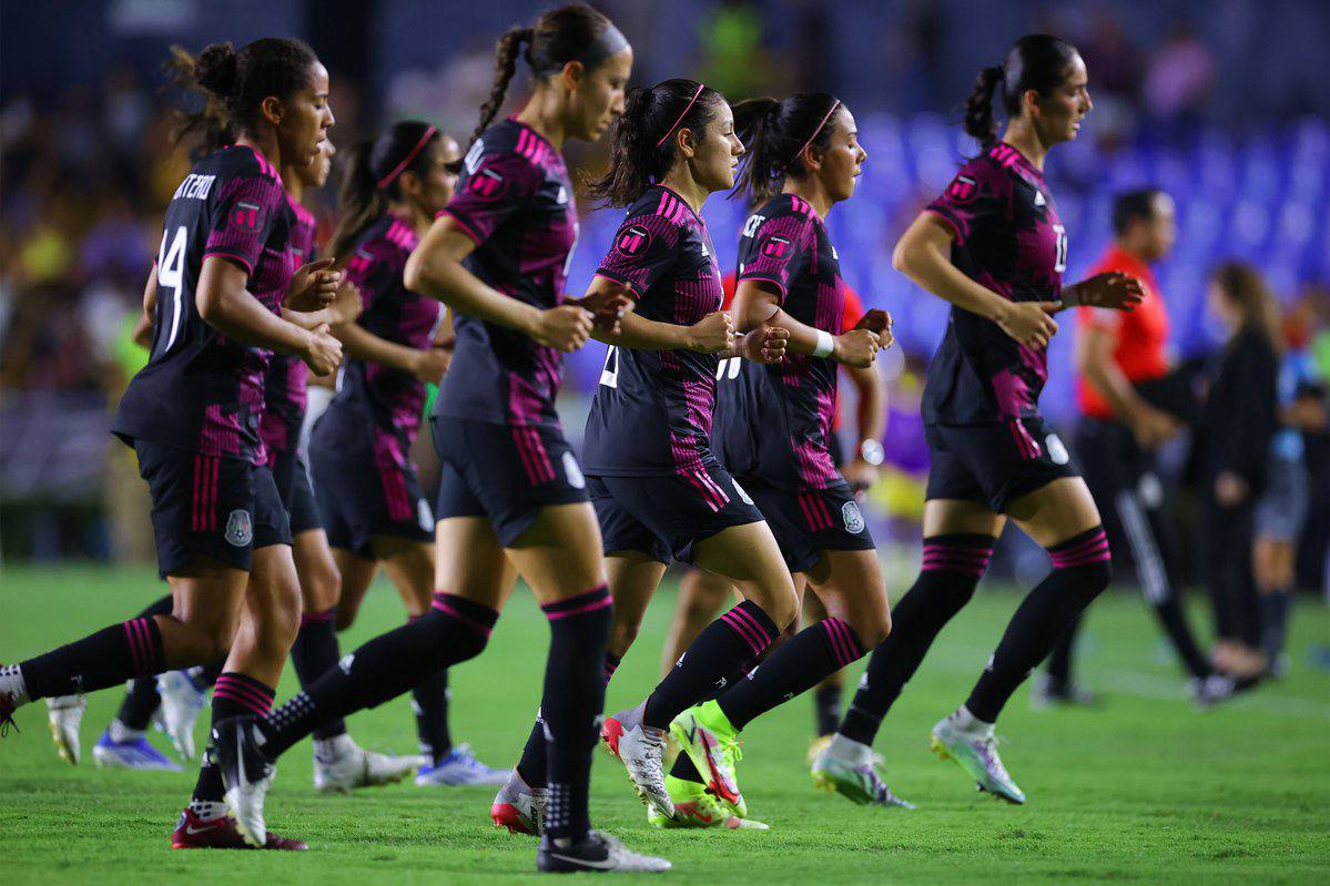 Las mexicanas enfrentan la posibilidad de no asistir al Mundial Australia-Nueva Zelanda 2023 ni a los Juegos Olímpicos de París 2024 (Foto: Twitter/@miseleccionfem)