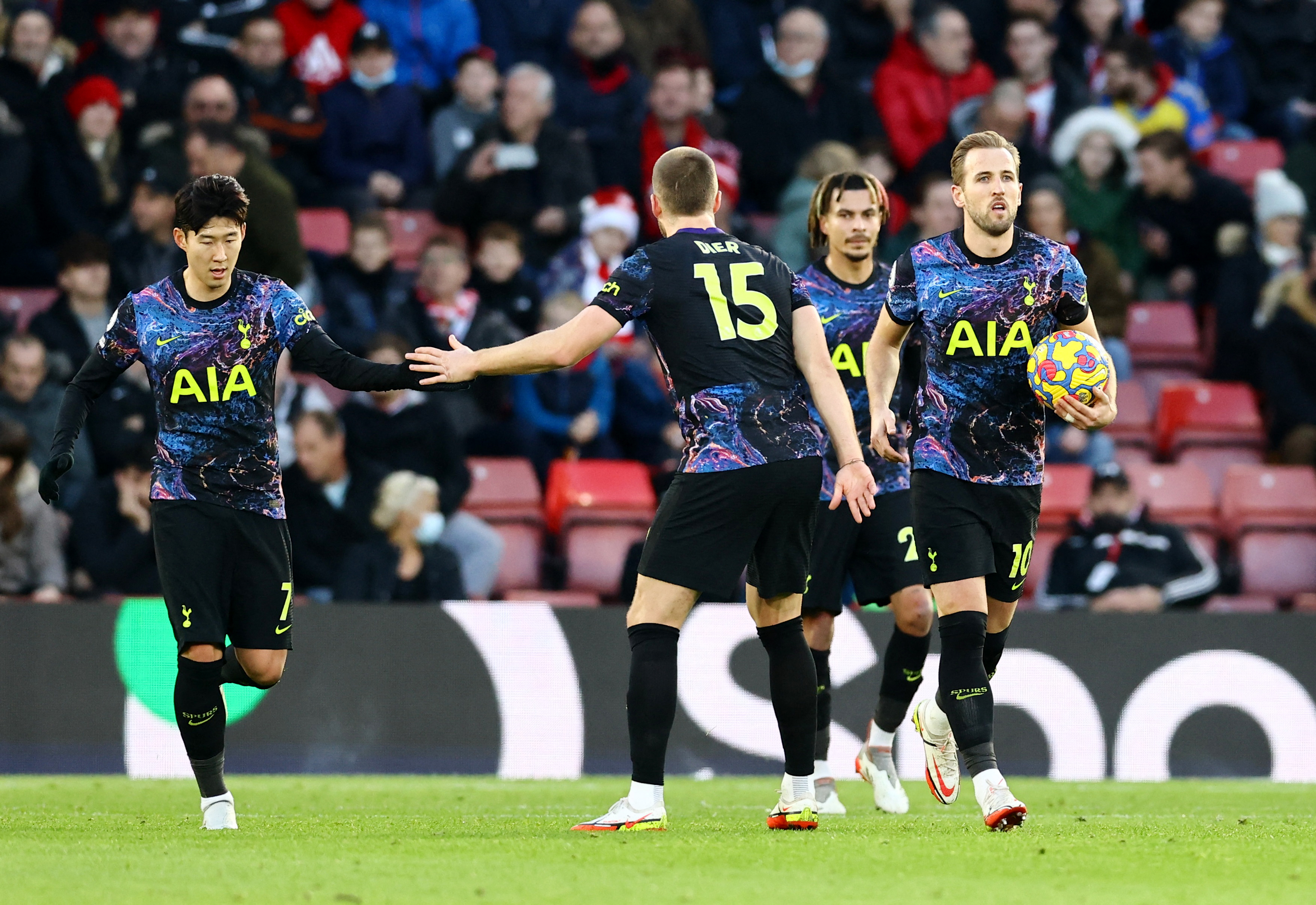 Video: el magistral cierre de Dávinson Sánchez que salvó el empate entre Tottenham y Southampton por Premier League