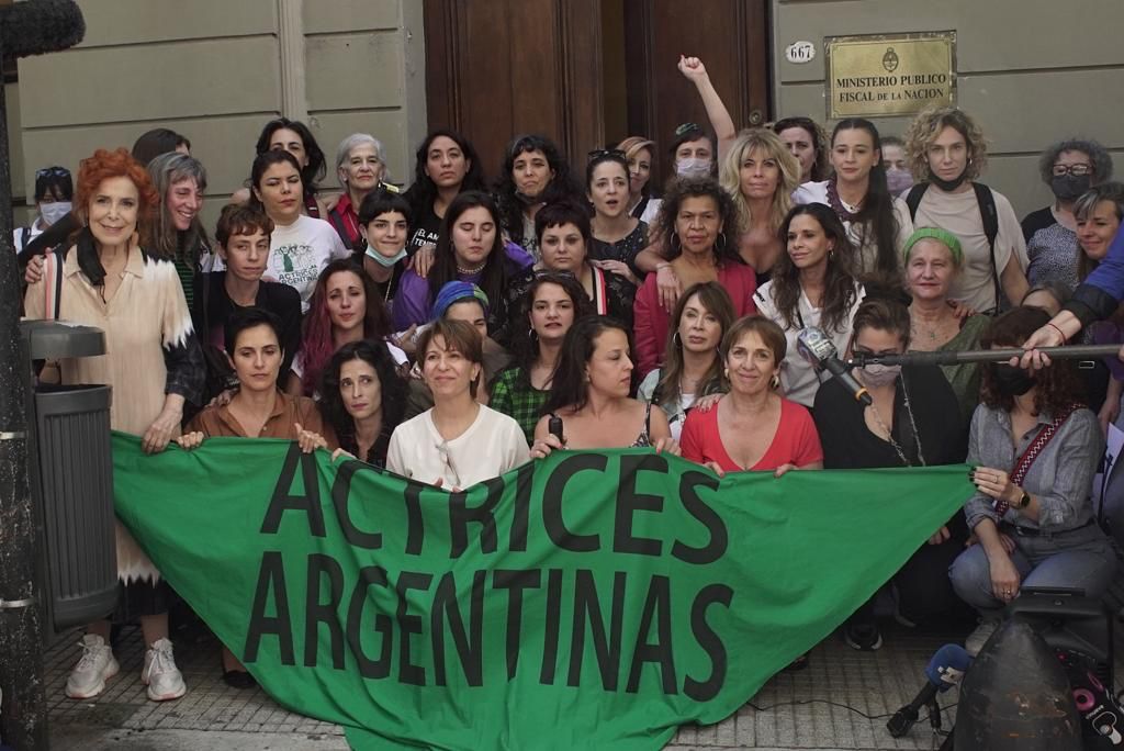 Actrices Argentinas acompañó a Thelma Fardin en el inicio del juicio contra Juan Darthés