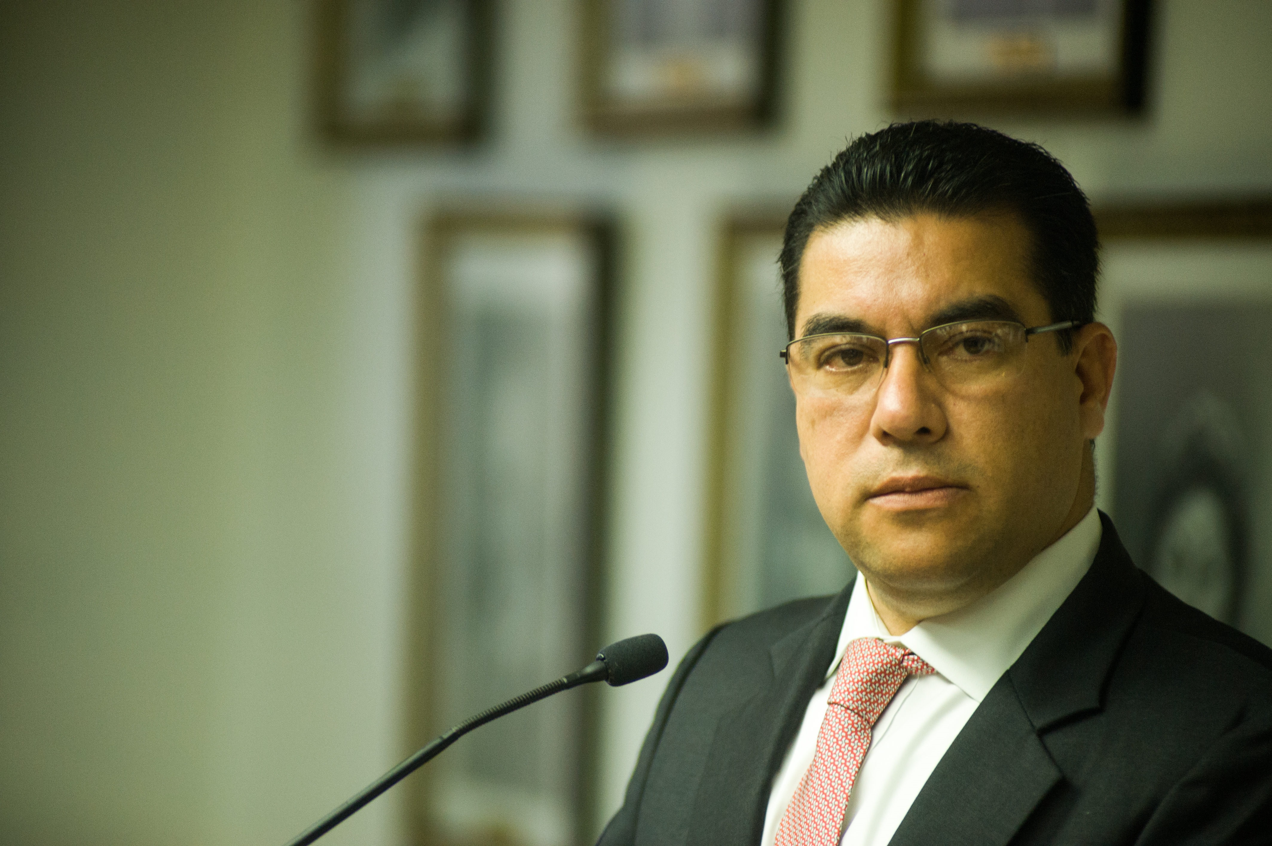 El fiscal general de El Salvador, Raúl Melara, dijo que enviará al FBI las pruebas que recolectó su oficina sobre los recientes hechos de violencia en el país (CAMILO FREEDMAN / ZUMA PRESS)
