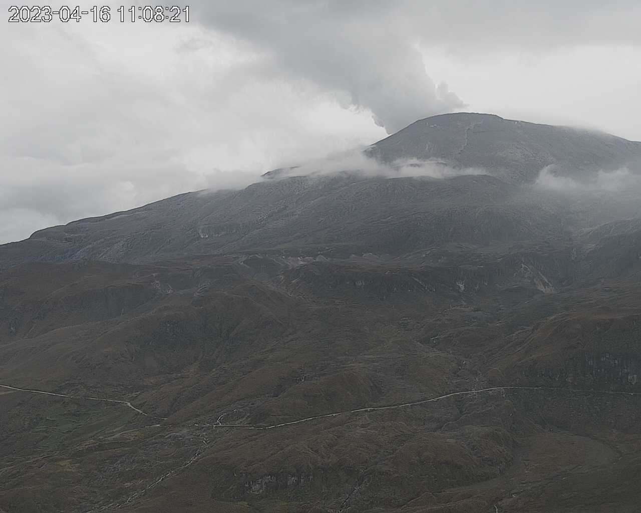 Imágen del Nevado del Ruiz del 16 de abril del 2023. Servicio Geológico Colombiano
