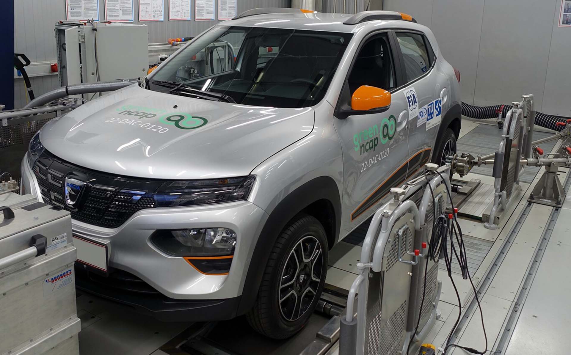 El Dacia Spring EV es 100% eléctrico, asequible y eficiente. Se llevó 5 estrellas Green NCAP en agosto 2022