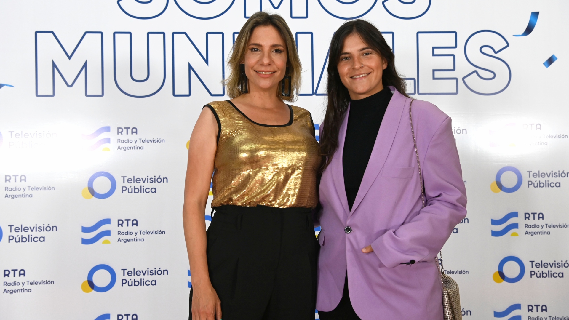 Ángela Lerena y Lola del Carril fueron las primeras mujeres en conducir un partido en un Mundial