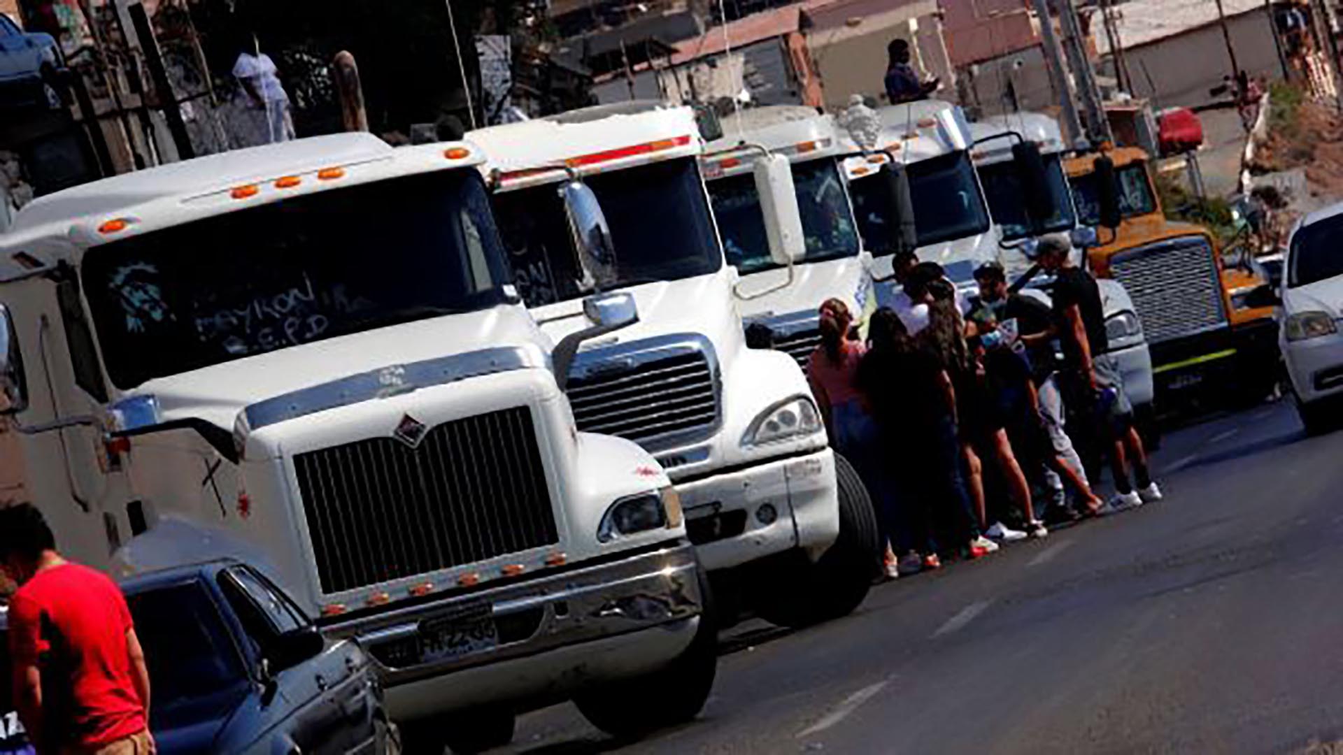 Imagen referencial de una paralización por parte de camioneros chilenos en respuesta a los episodios de violencia registrados en la Araucanía.