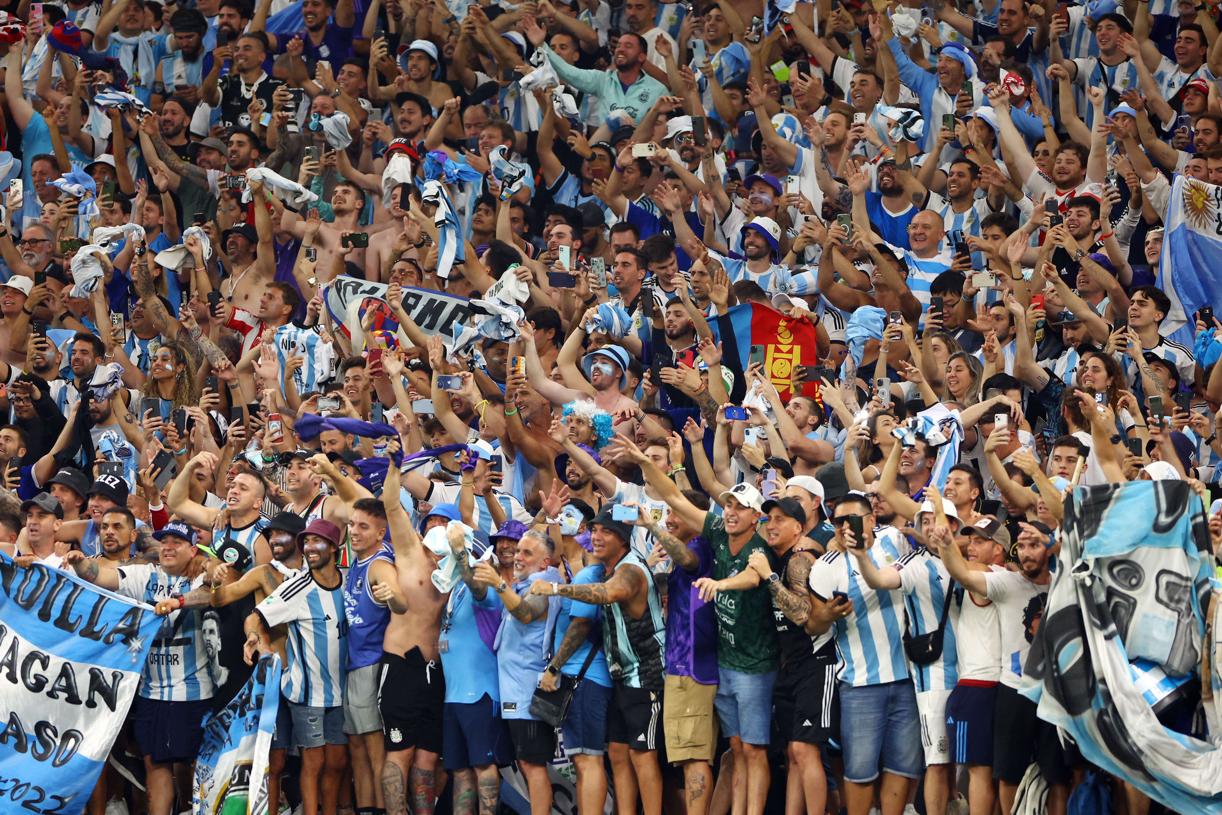 Miles de fanáticos argentinos acudirán al Estadio Lusail (Reuters)