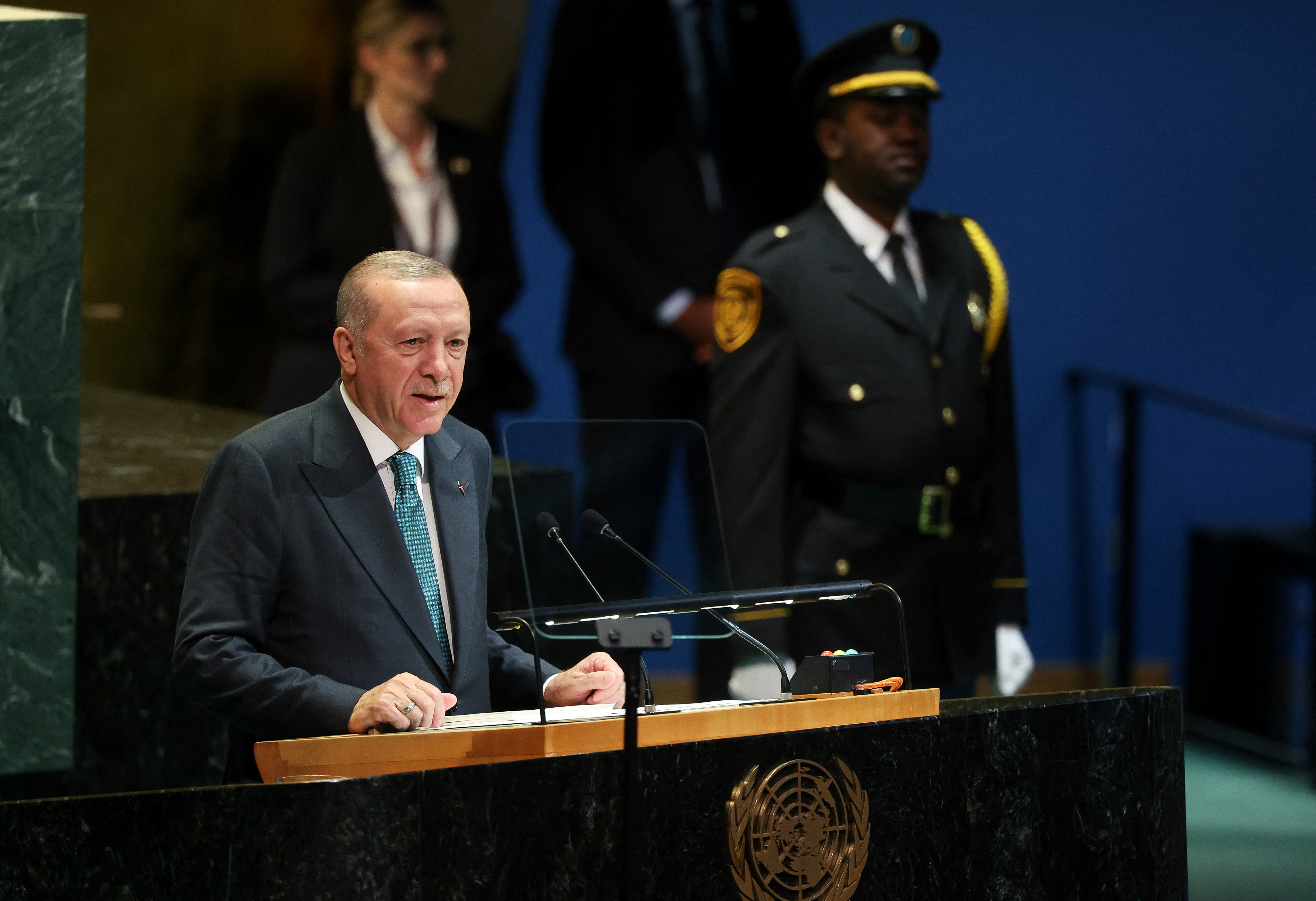 Milei y Trump se reunieron en la ONU para cerrar la ayuda financiera que permitirá pagar los vencimientos de la deuda y fortalecer las reservas