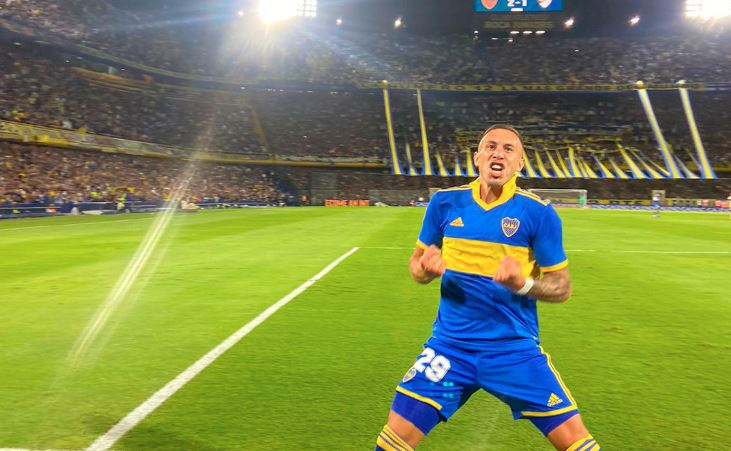 Corrida de 40 metros, enganche y remate furioso: el golazo de Norberto Briasco en la victoria de Boca Juniors ante Platense