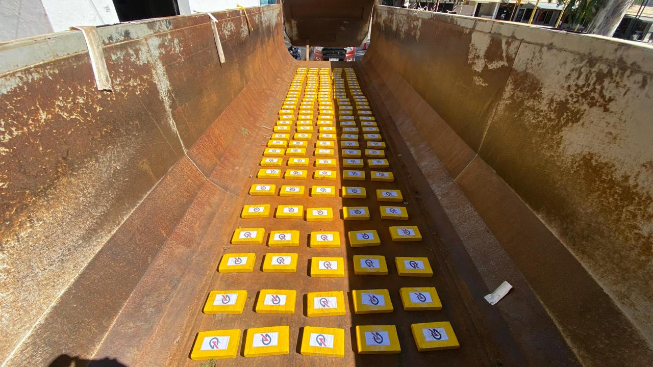 Cay&oacute; una banda narco que transportaba coca&iacute;na en camiones de construcci&oacute;n: los delat&oacute; uno de sus integrantes  