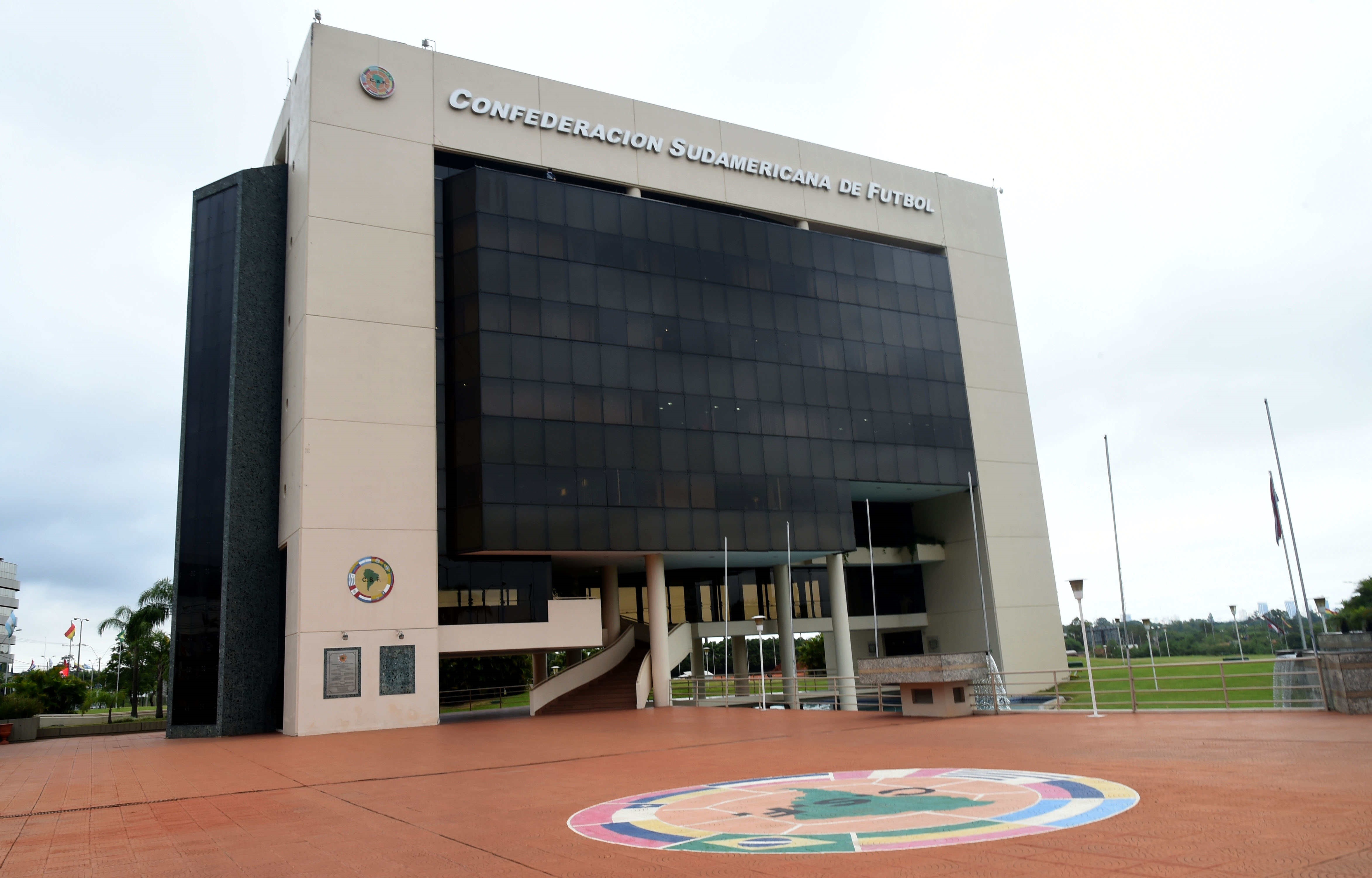La sede de la Conmebol ubicada en Luque, Paraguay (EFE)