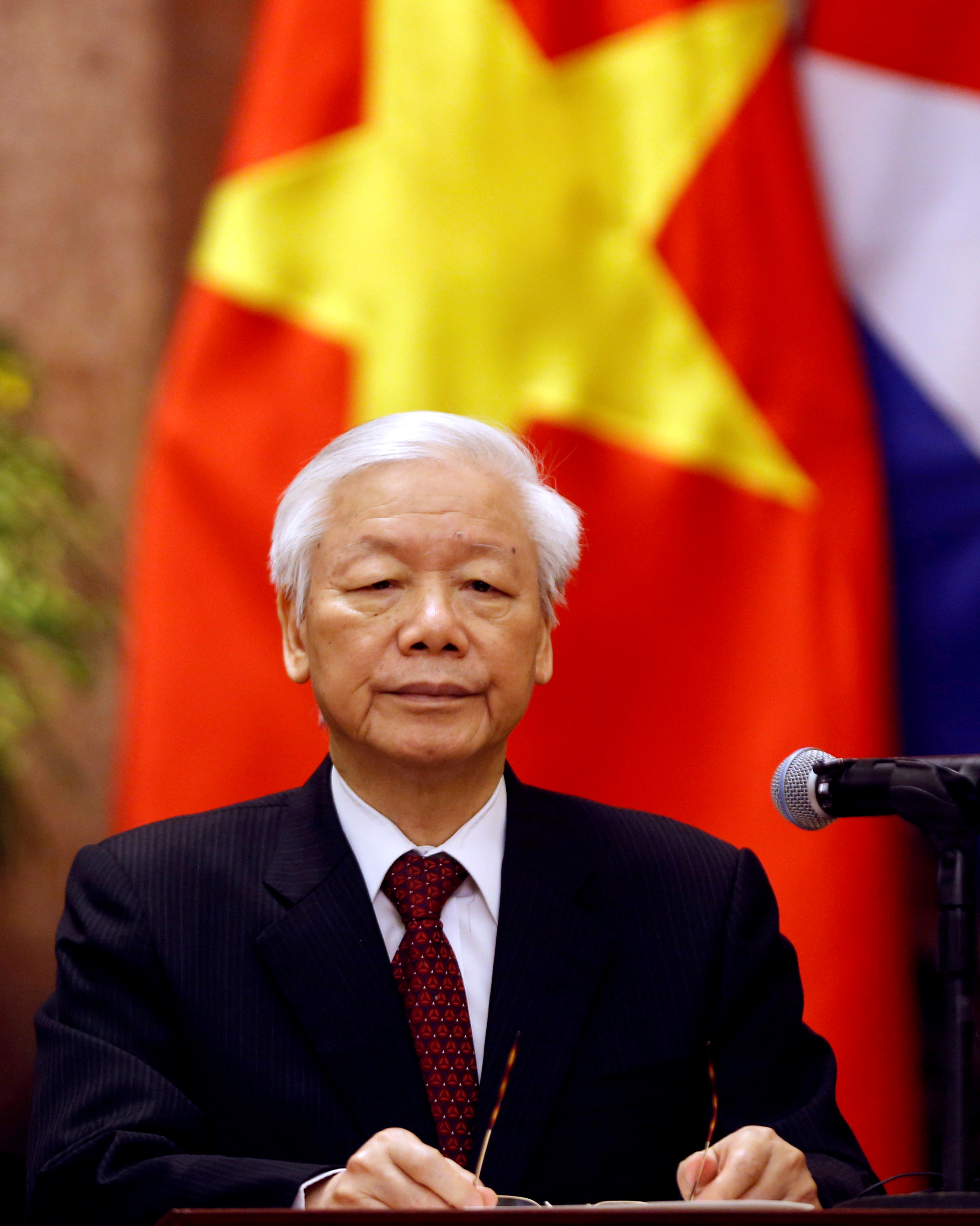 El presidente de Vietnam, Nguyen Phu Trong cambió a tiempo la política restrictiva de COVID-19 y logró un fuerte impulso sobre la economía de su país. La nación recibe cada vez más inversiones extranjeras que deciden abandonar China (Reuters)